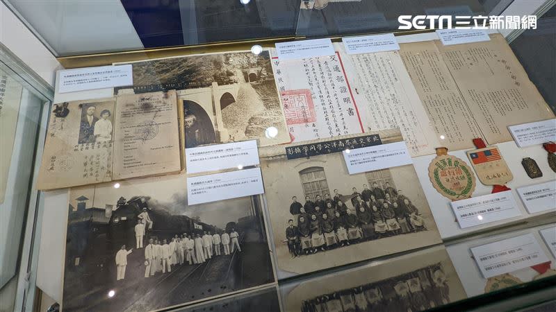 本次也特別展出「交傲NCTU GLORY SINCE 1896」，讓大家一窺交通大學對國內近代工程及科技發展史的貢獻。（圖／記者戴玉翔攝影）