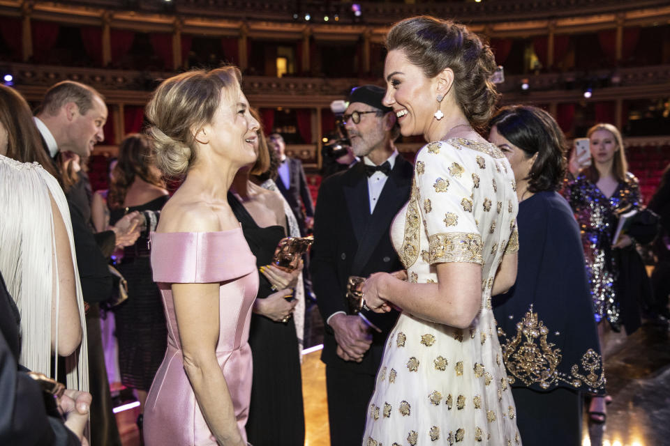 BAFTA winner Renee Zellweger and Catherine, Duchess of Cambridge, speak at the awards. (Photo: WPA Pool via Getty Images)