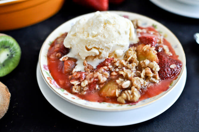 <strong>Get the <a href="http://www.howsweeteats.com/2012/05/strawberry-kiwi-crisp/" target="_blank" rel="noopener noreferrer">strawberry kiwi crisp recipe</a> from How Sweet Eats.</strong>