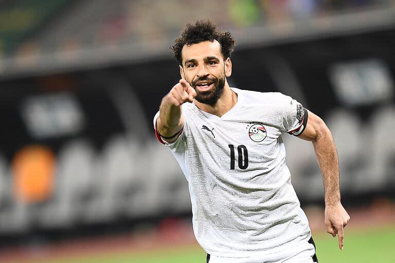 Feliz, Mohamed Salah con la camiseta de Egipto