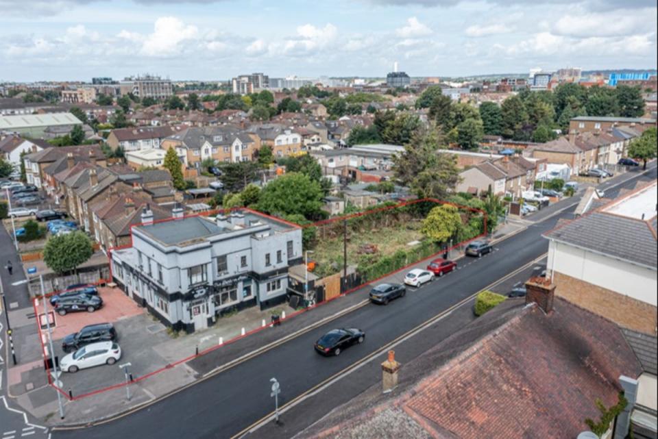 The Durham Arms in Romford is vacant (Handout)