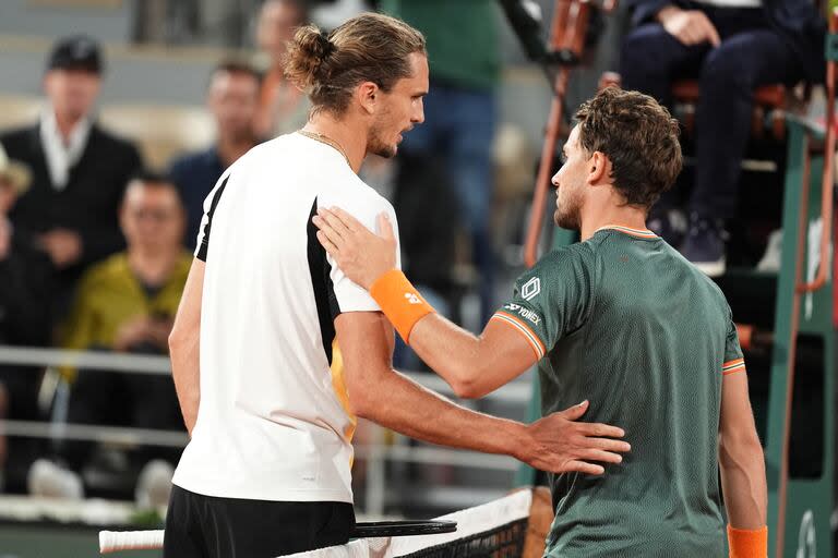 El saludo entre Alexander Zverev y Casper Ruud, después de la batalla