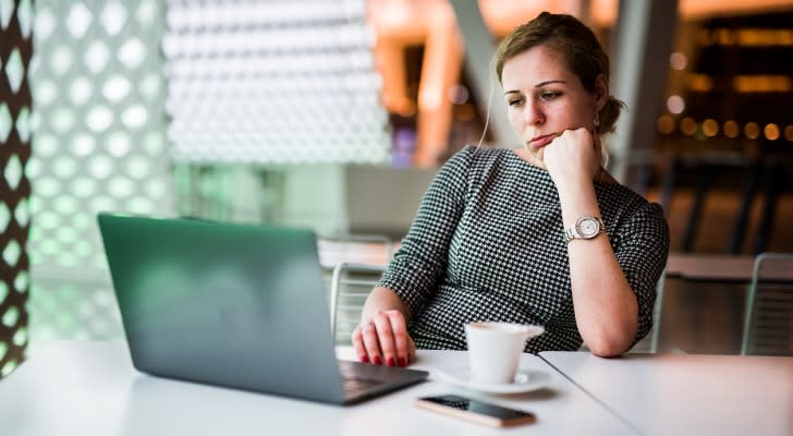 A woman comparing her net worth with data from her age group.