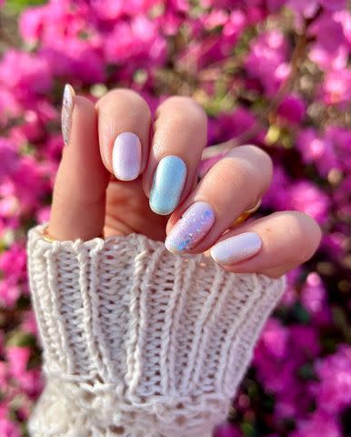 25 Chrome Nail Designs to Help You Shine Bright