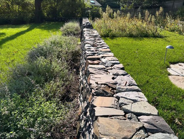 <p><a href="https://www.instagram.com/mainestonescapes/" data-component="link" data-source="inlineLink" data-type="externalLink" data-ordinal="1">@mainestonescapes</a> / Instagram</p>