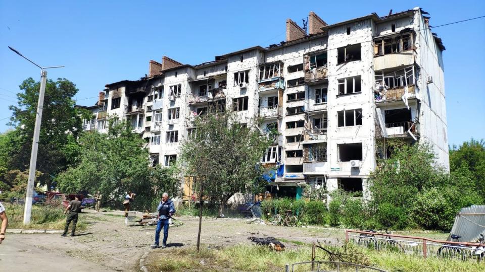 Residents on Yaroslava Mudroho Street in Slovyansk were attacked by Russian forces (Supplied/Kim Sengupta)