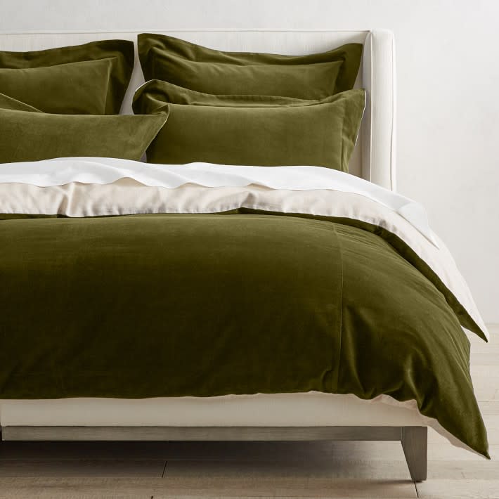 <p><a href="https://go.redirectingat.com?id=74968X1596630&url=https%3A%2F%2Fwww.williams-sonoma.com%2Fproducts%2Fclassic-velvet-bedding&sref=https%3A%2F%2Fwww.cosmopolitan.com%2Flifestyle%2Fg45964889%2Fbest-luxury-duvet-covers%2F" rel="nofollow noopener" target="_blank" data-ylk="slk:Shop Now;elm:context_link;itc:0;sec:content-canvas" class="link ">Shop Now</a></p><p>Classic Velvet Duvet Cover</p><p>williams-sonoma.com</p><p>$99.00</p>