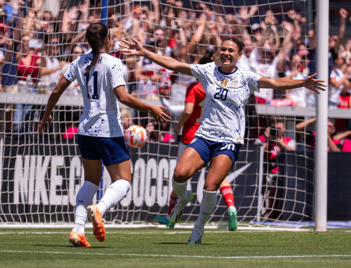 USWNT shares unprecedented period tracking program - Yahoo Sports