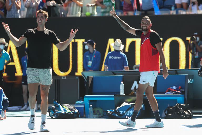 Ovación en el Rod Laver (y con Rod Laver entre el público) para Kokkinakis y Kyrgios, que superaron a varios favoritos en la ruta hacia la final