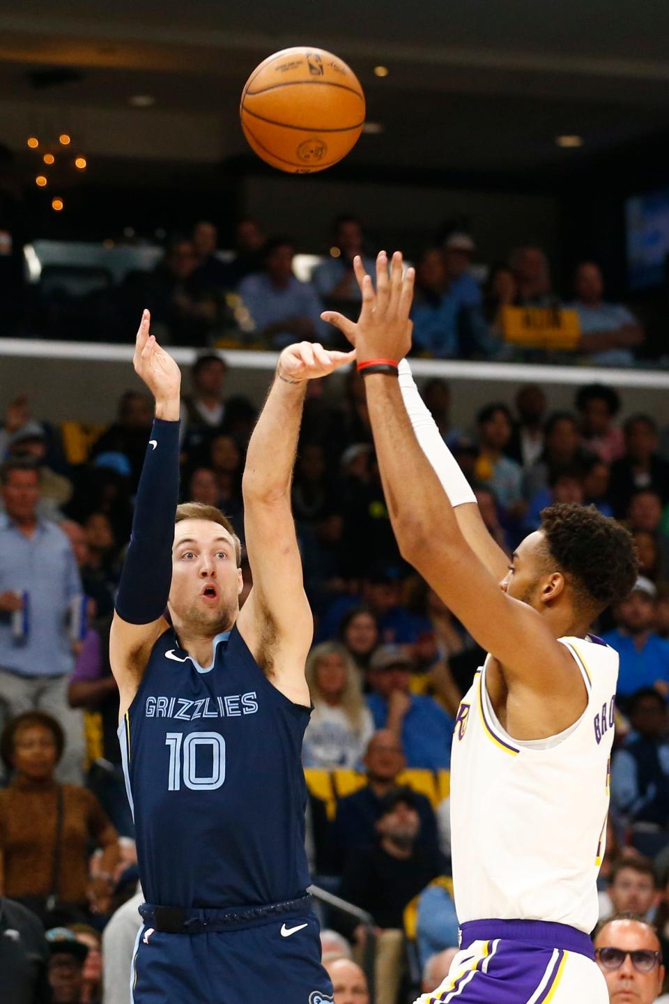 Grizzlies' Luke Kennard (10) shoots the ball during Game 1 between the Memphis Grizzlies and LA Lakers in their first round NBA playoffs series on April 16, 2023 at FedExForum. 