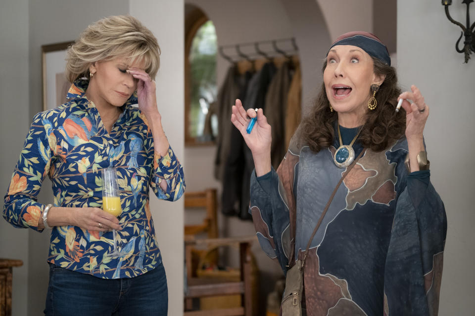 Jane Fonda and Lily Tomlin in 'Grace and Frankie' Season 6 | Ali Goldstein—Netflix