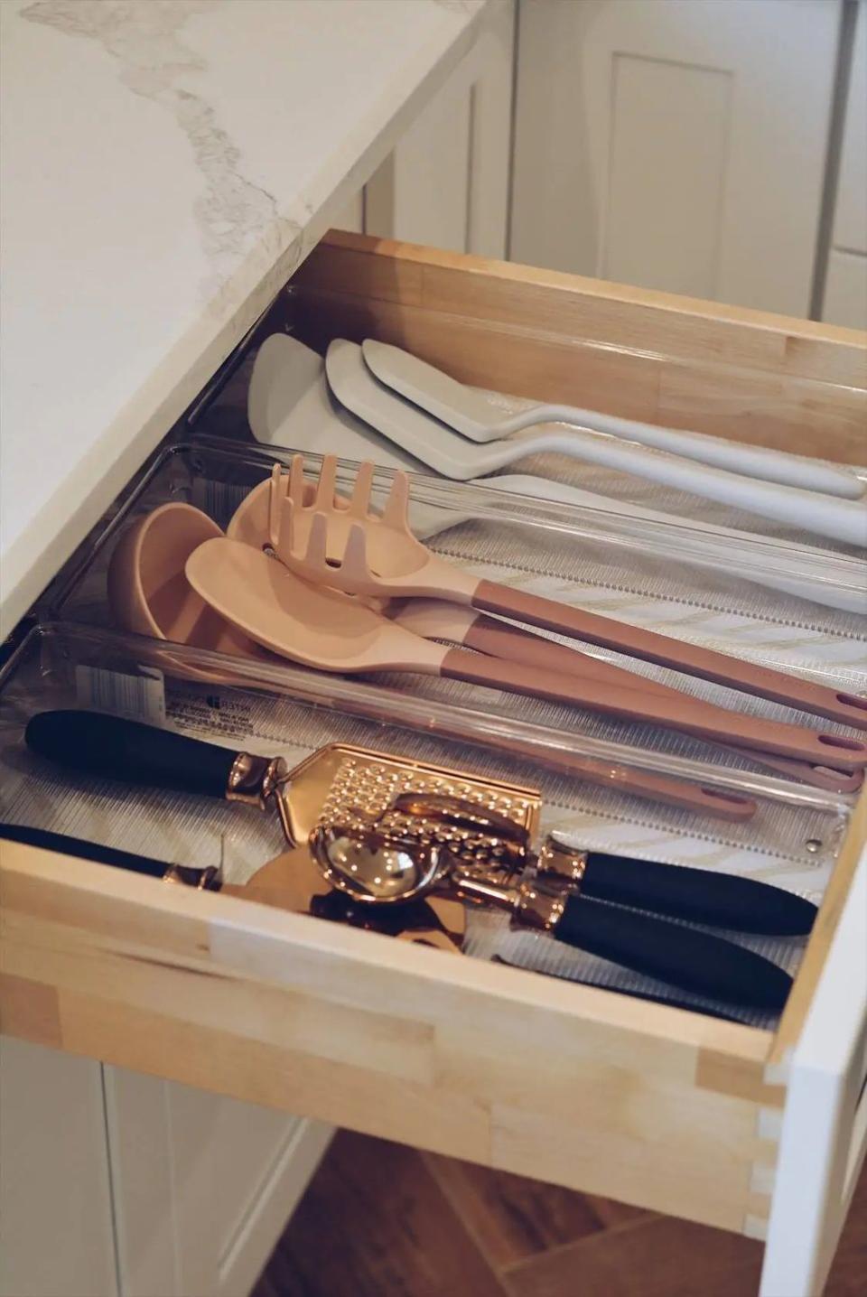 kitchen cabinet organization