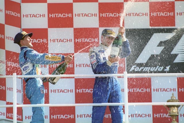Damon Hill (right) and Michael Schumacher 