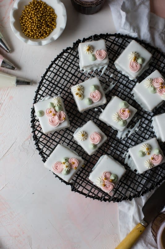 <p>Making the perfect vanilla petit fours are easier than you think if you follow these simple tricks.</p><p><strong>Get the recipe: <a href="https://www.oliveandartisan.com/vanilla-petit-fours/" rel="nofollow noopener" target="_blank" data-ylk="slk:Vanilla Petit Fours;elm:context_link;itc:0;sec:content-canvas" class="link rapid-noclick-resp">Vanilla Petit Fours</a></strong></p>