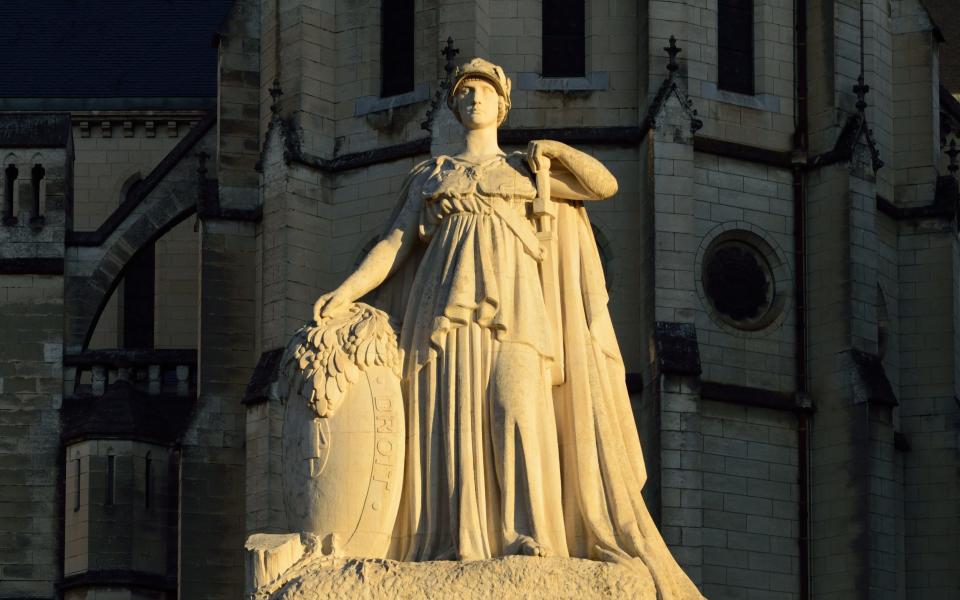 Pau war memorial - Getty