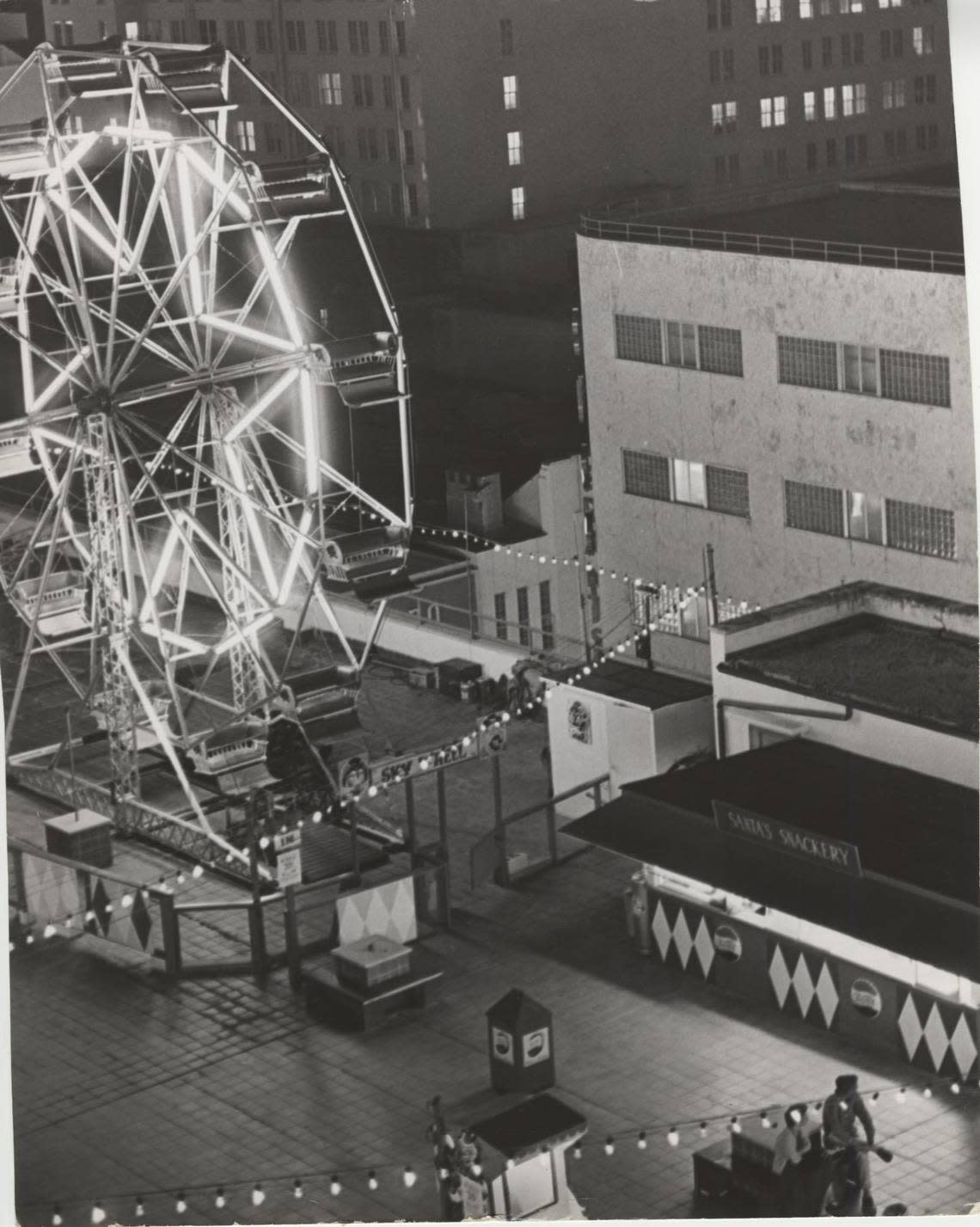 A Ferris wheel is part of a holiday rooftop event in December 1960 at the Burdines department store in downtown Miami.