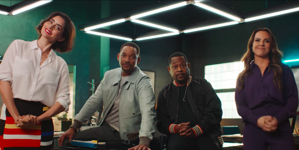Paola Nuñez, Will Smith, Martin Lawrence y Kate del Castillo. Foto: YouTube/Sony Pictures Entertainment