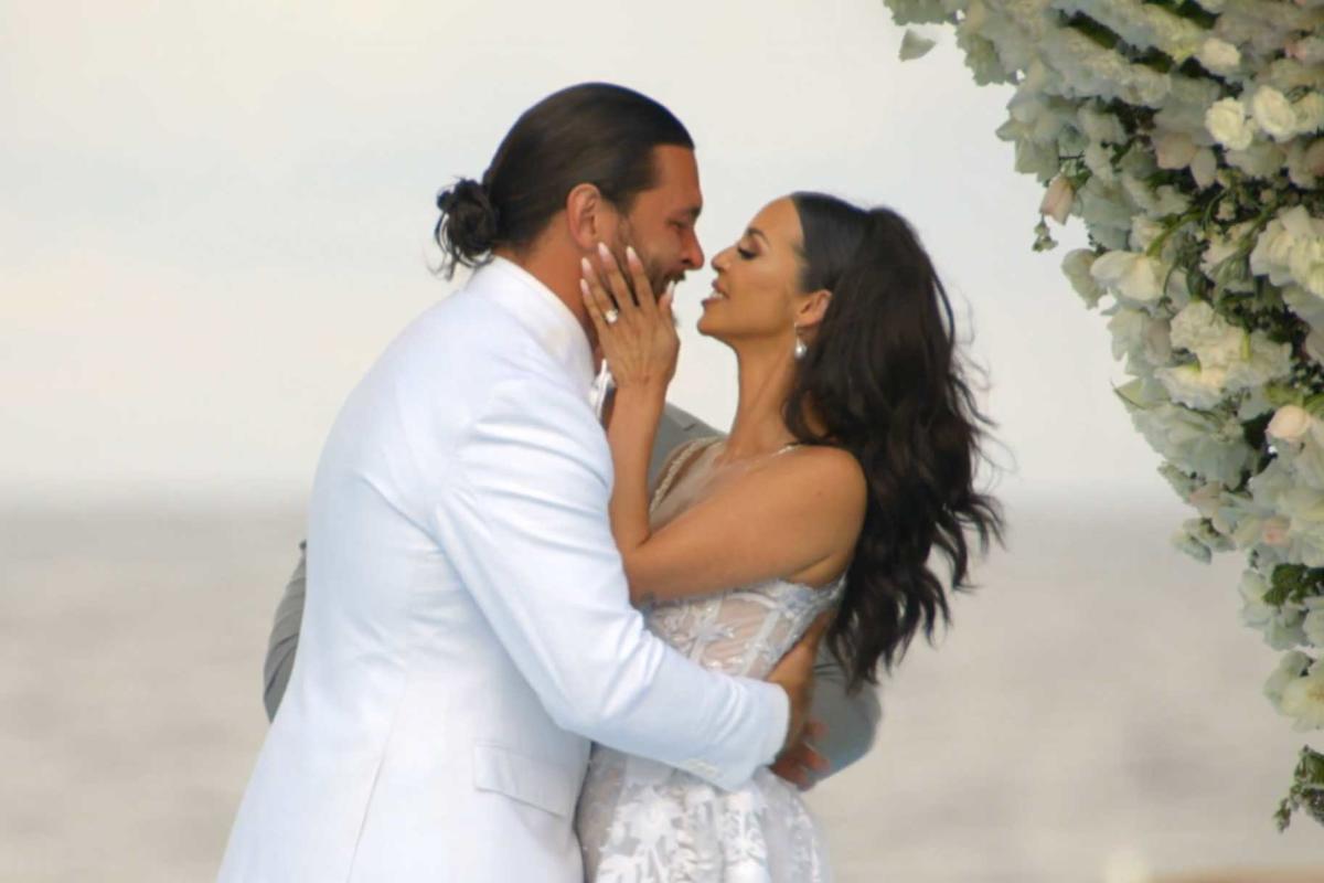 See Scheana Shay's Eye-Catching Wedding Day Dresses: Photos