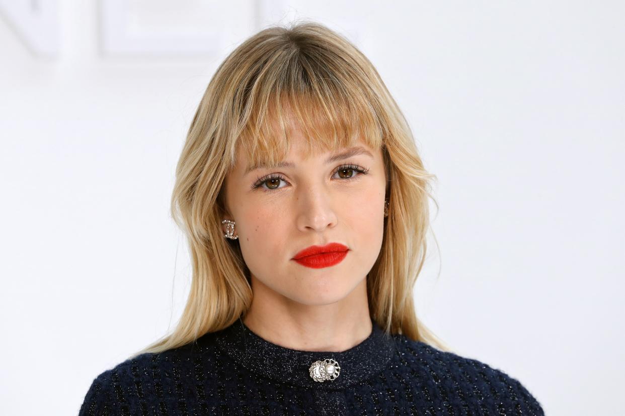 Belgian singer and songwriter Angele Van Laeken aka Angele poses during the photocall prior to the Chanel Women's Fall-Winter 2020-2021 Ready-to-Wear collection fashion show at the Grand Palais in Paris, on March 3, 2020. (Photo by FRANCOIS GUILLOT / AFP) (Photo by FRANCOIS GUILLOT/AFP via Getty Images)