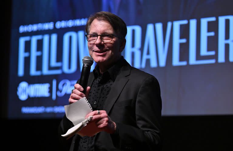 Ron Nyswaner, creador de la miniserie 