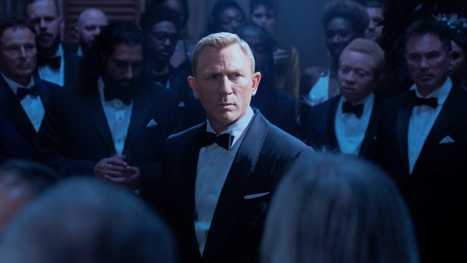 NO TIME TO DIE, Daniel Craig as James Bond, 2021