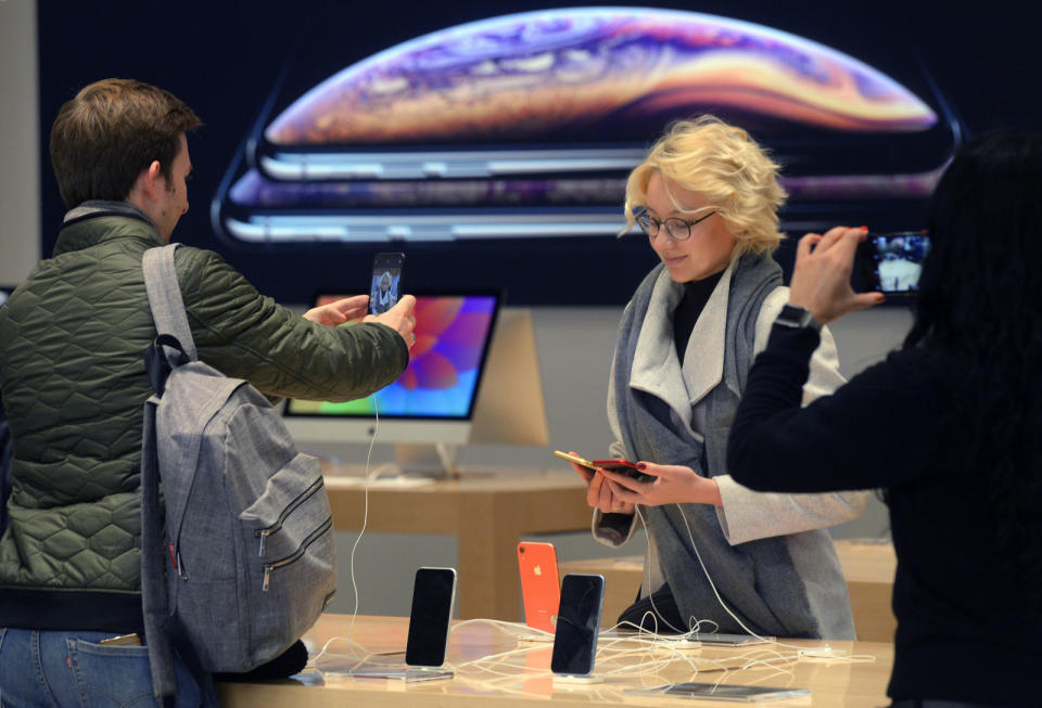 Apple stores the names, delivery addresses, email addresses and phone numbers