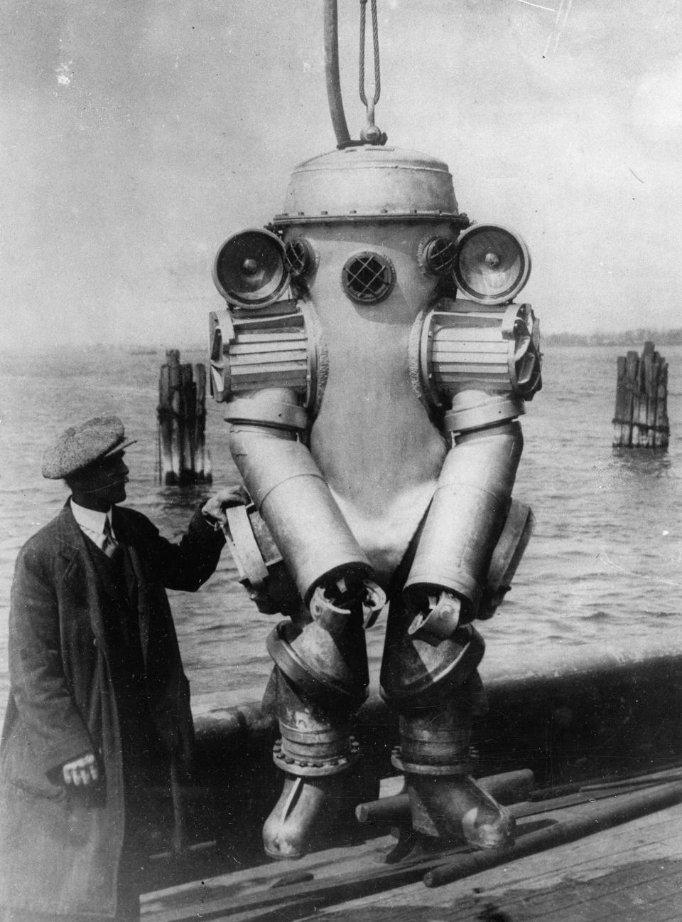 US inventor H. L. Bowdoin with his deep sea diving suit in 1931.