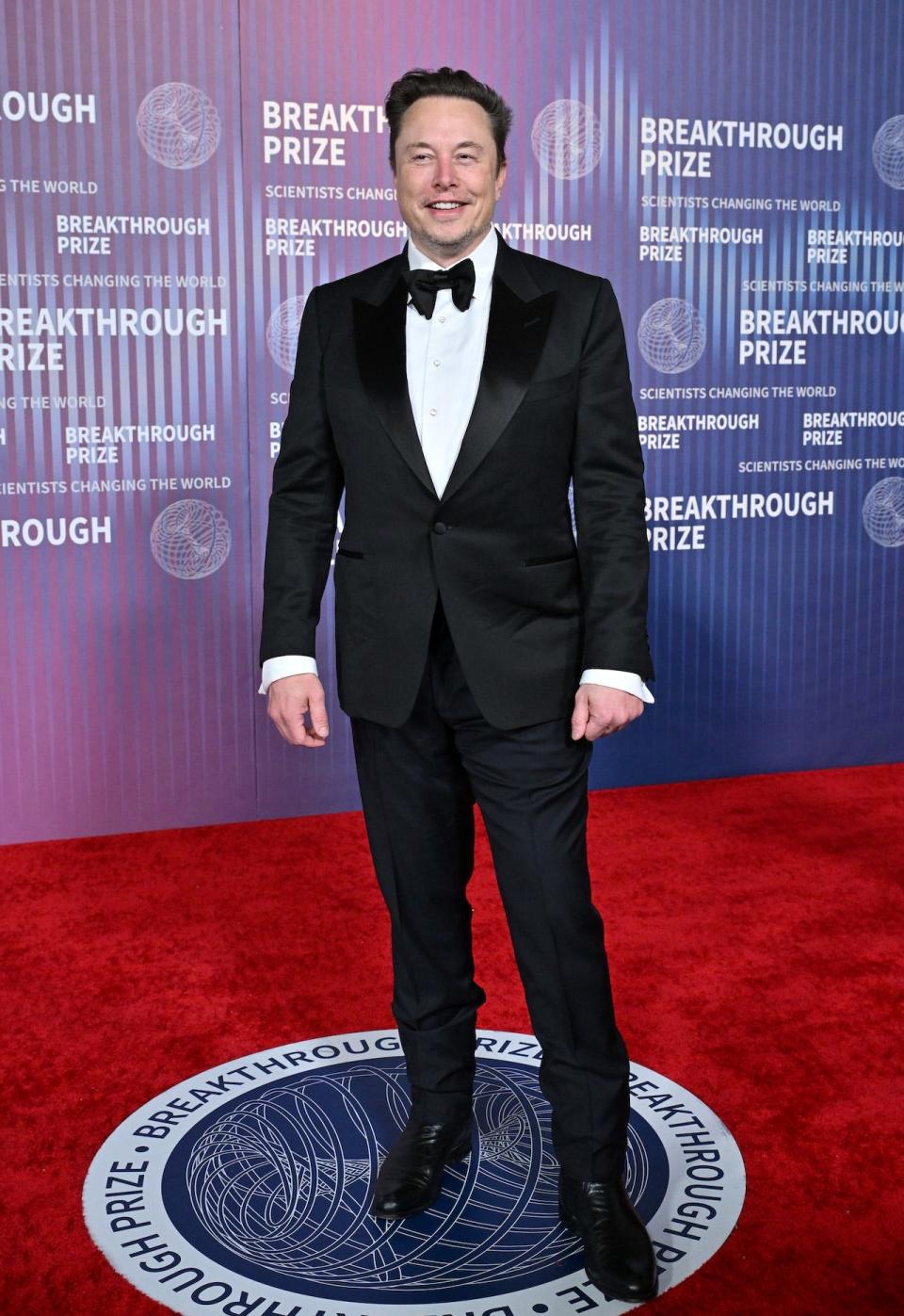 Elon Musk attends the 2024 Breakthrough Prize Awards.