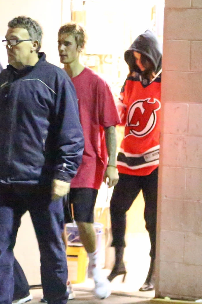 Selena Gomez Wears Justin Bieber's Hockey Jersey After Game