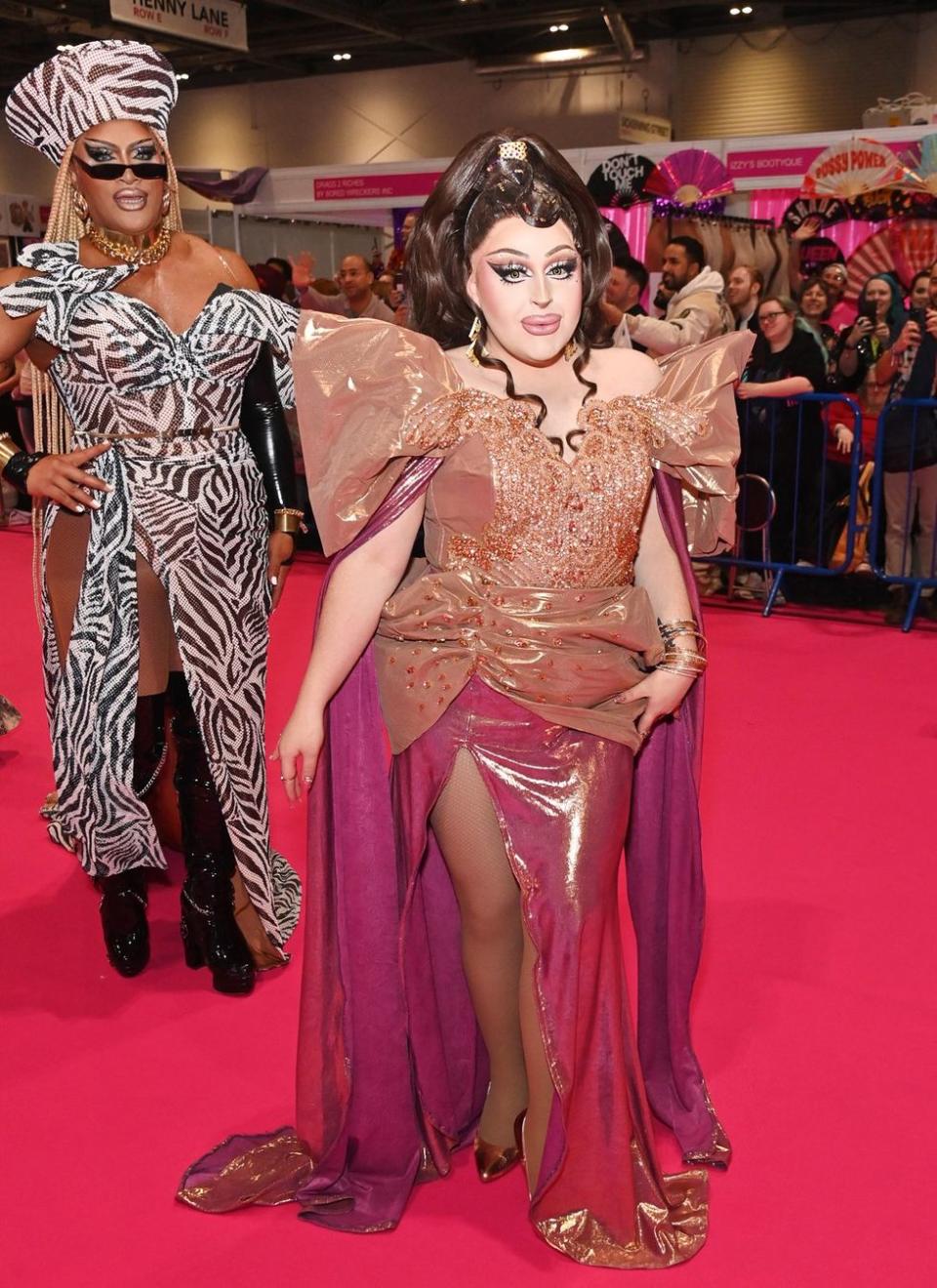 Photo Gallery Dragcon UK 2024 Queens Walk