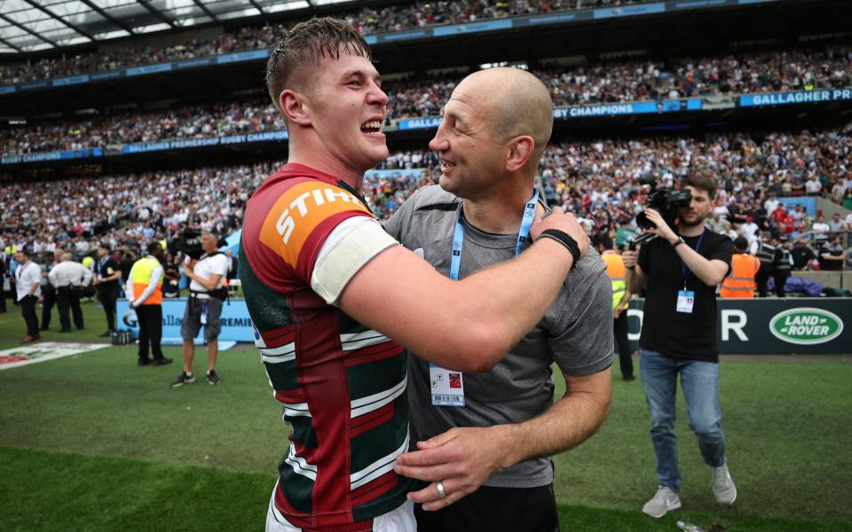 Freddie Steward of Leicester Tigers celebrates their side's win with Steve Borthwick, Head Coach of Leicester Tigers, after the final whistle of the Gallagher Premiership Rugby Final match between Leicester Tigers and Saracens at Twickenham Stadium on June 18, 2022 in London - GETTY IMAGES