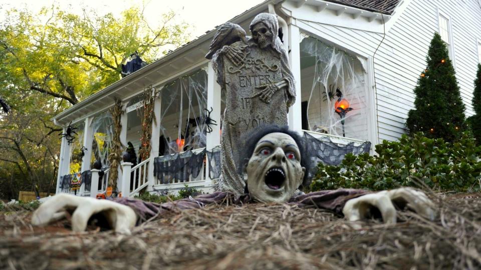 6) Avoid haunted houses.