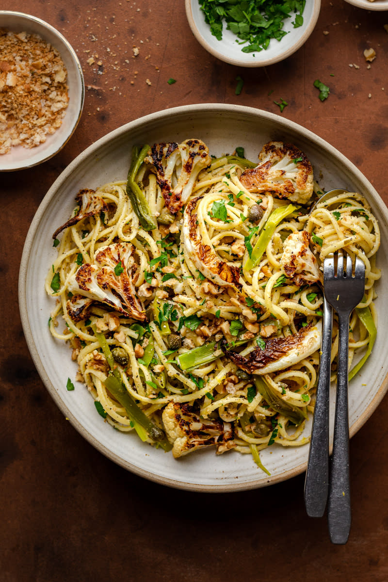 spaghetti twirled with roasted cauliflower and leeks