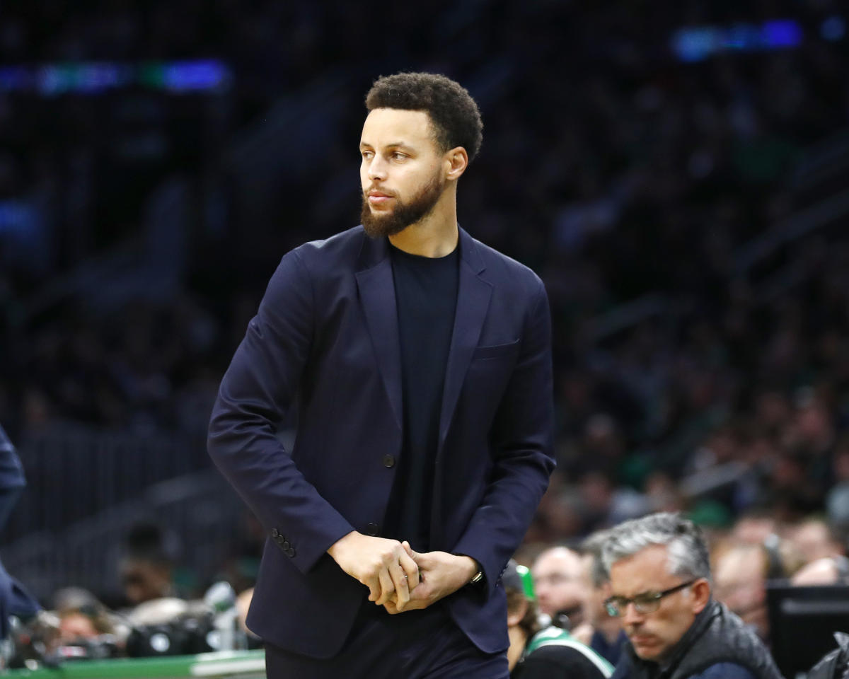 Stephen Curry faz exame para coronavírus após ficar fora de jogo com febre  e outros sintomas - Monet