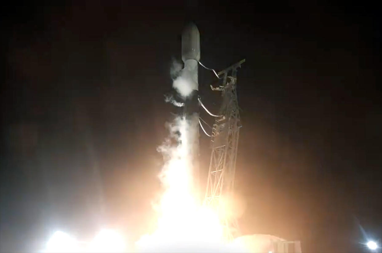  A SpaceX Falcon 9 rocket carrying 22 Starlink satellites lifts off from Space Launch Complex 4 East (SLC-4E) at Vandenberg Space Force Base in California on Thursday, Feb. 22, 2024. 