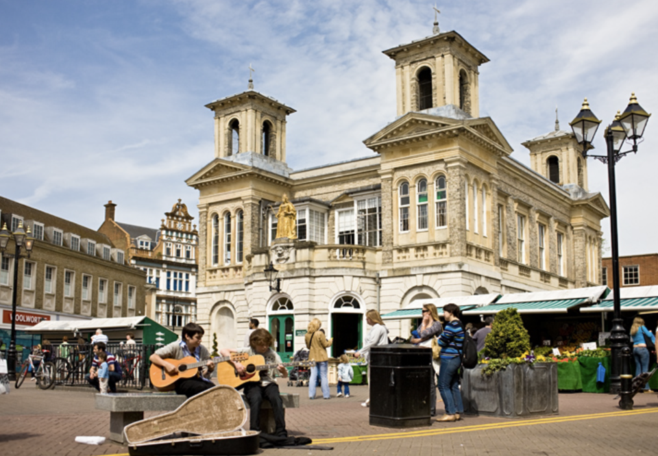 最多學童申請的地區，是倫敦的 Kingston upon Thames。圖：Kreepin Deth @ wikipedia, CC BY 3.0