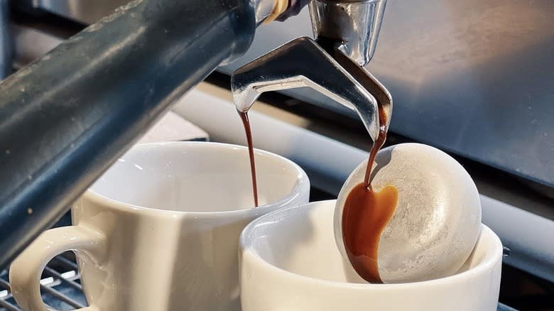 extract chilling espresso