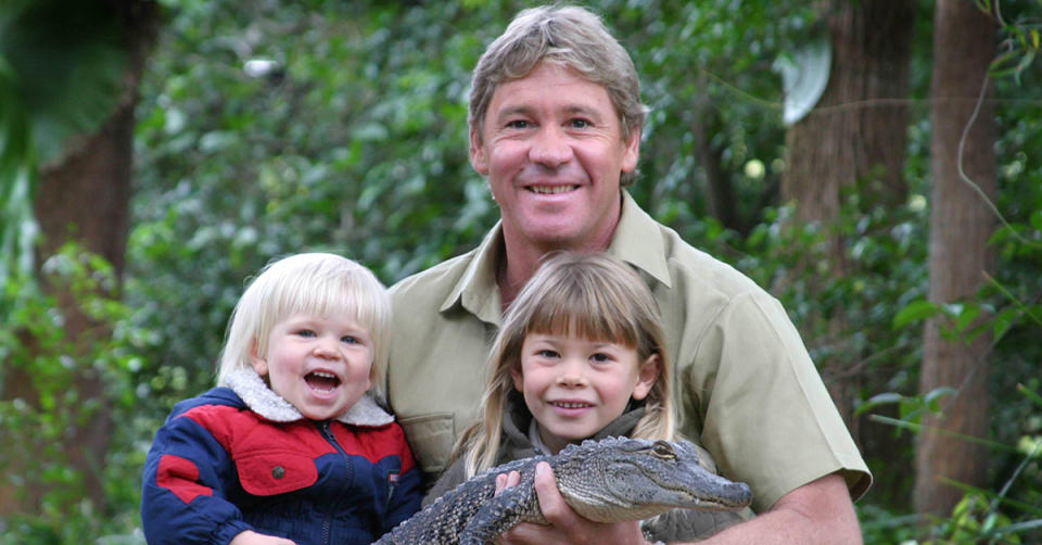 Steve Irwin holding Robert Irwin and Bindi Irwin