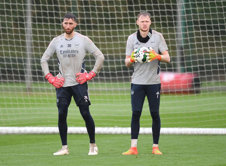 ST ALBANS, ENGLAND - NOVEMBER 08: (L-R) Matt Turner and Aaron Ramsdale of Arsenal during a training session at London Colney on November 08, 2022 in St Albans, England. (Photo by Stuart MacFarlane/Arsenal FC via Getty Images)