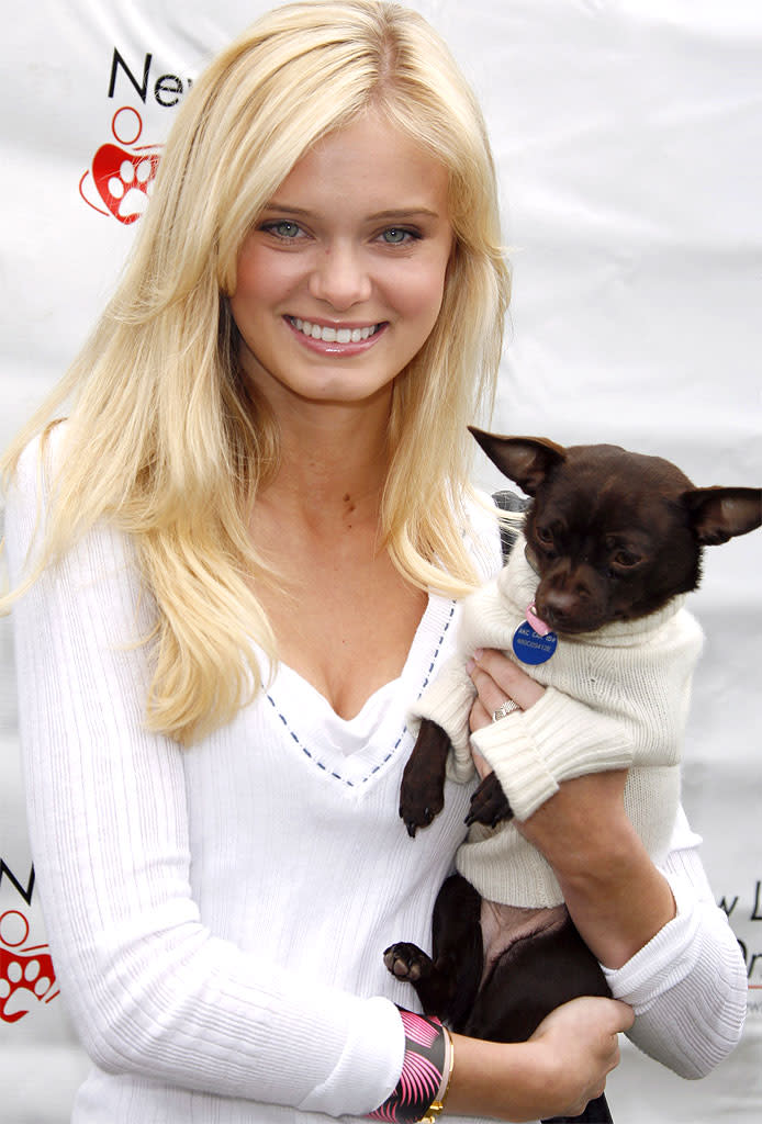 Sara Paxton and dog