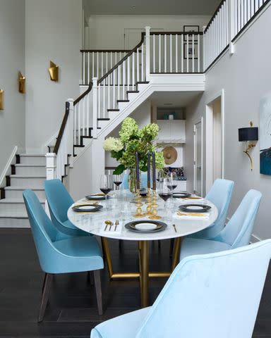 <p><a href="https://www.kristinaphillipsinteriordesign.com/" data-component="link" data-source="inlineLink" data-type="externalLink" data-ordinal="1" rel="nofollow">Kristina Phillips Interior Design</a></p>