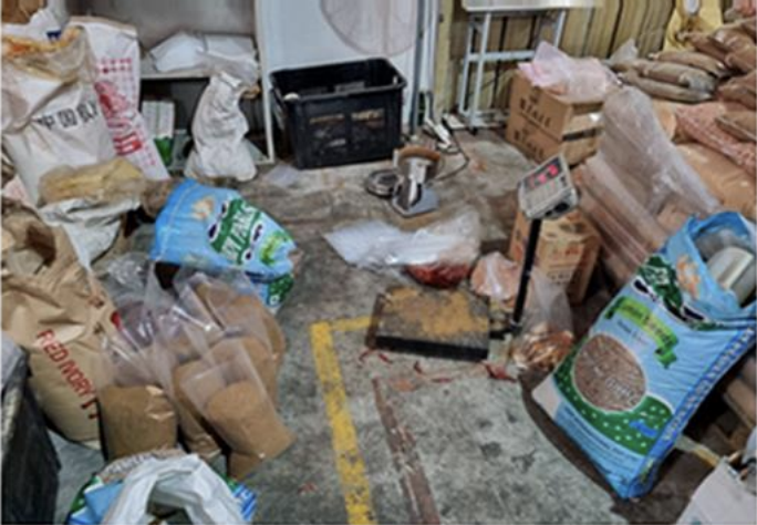 Processing and packing activities conducted illegally at Yan Zai Seasoning (Photo: SFA)