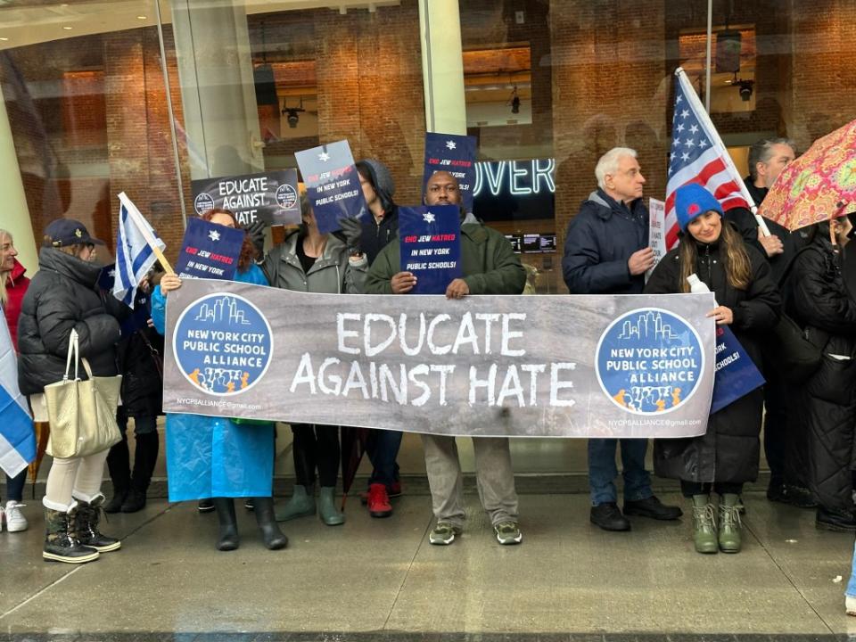 About 35 protesters rallied outside the Brooklyn Museum to condemn antisemitism in public schools. Desheania Andrews / NY Post