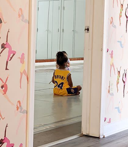 Mindy Kaling Instagram Mindy Kaling's daughter Katherine at ballet