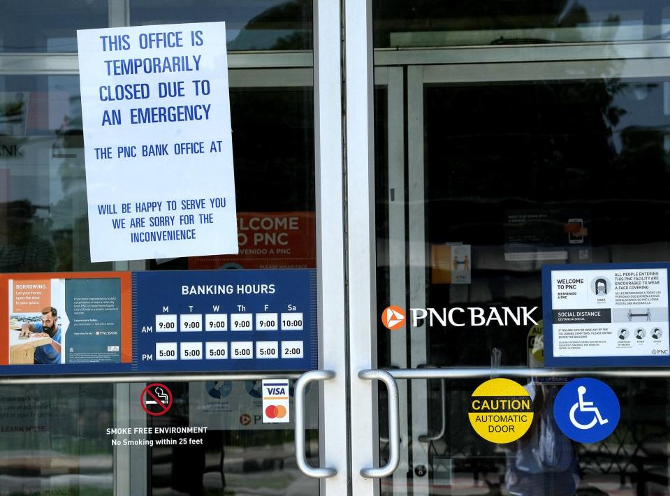 June 15, 2022; Columbus, Ohio; A PNC Bank at 2941 Olentangy River Rd. is closed due an electric outage. Fred Squillante-Columbus Dispatch