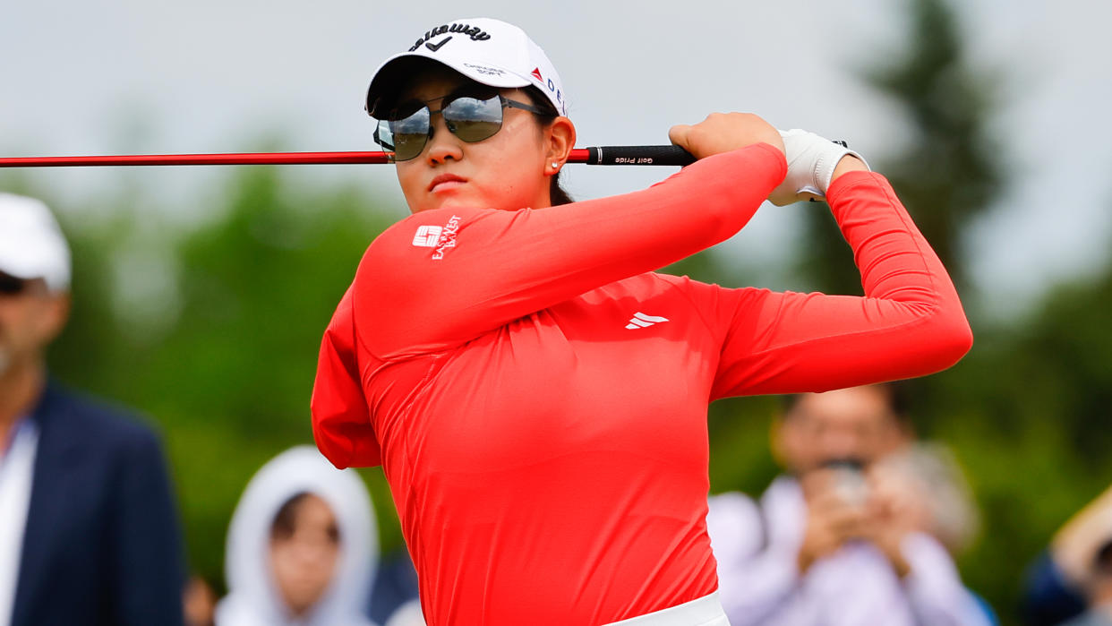  Rose Zhang takes a shot at the 2023 Mizuho Americas Open 