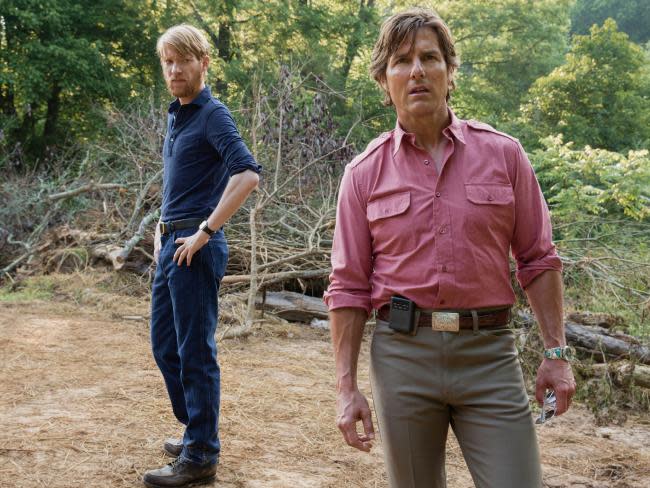 Domhnall Gleeson and Cruise in ‘American Made’ (Photo: Universal Pictures)