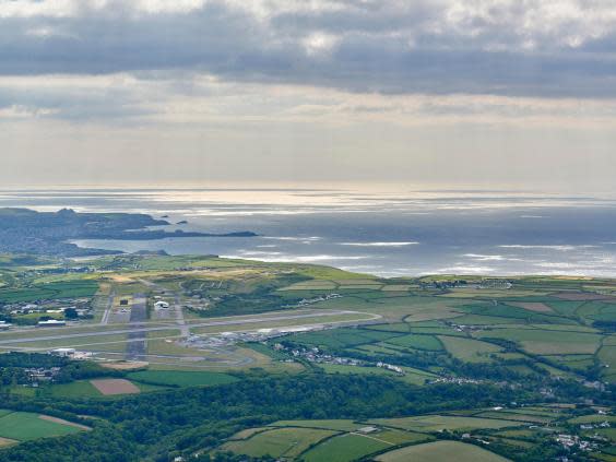 10 of the world's most spectacular airport runways