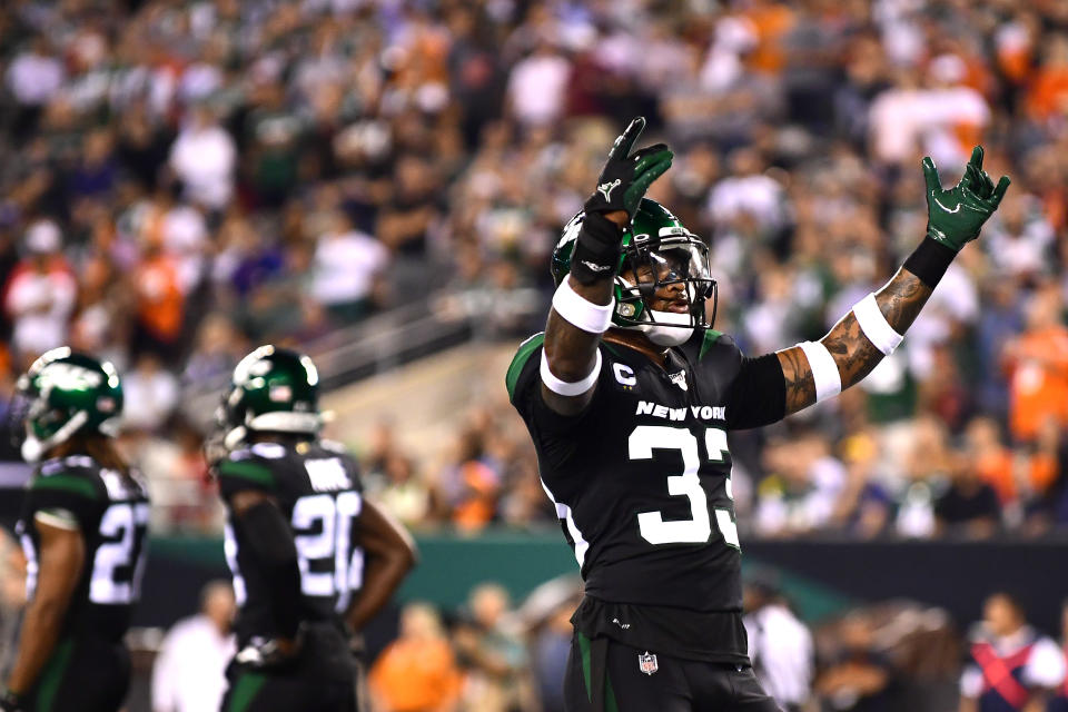 Jets safety Jamal Adams won't be fined for a hit on Browns quarterback Baker Mayfield. (Getty Images)