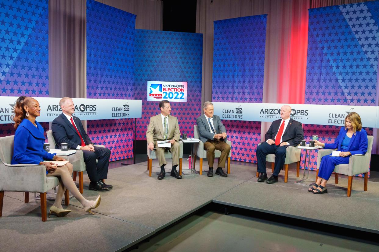 Arizona Corporation Commission candidates and moderators prepare for debate at the PBS studio at ASU's Cronkite School of Journalism on Sep 12, 2022 in Phoenix, AZ. Left to right: Sandra Kennedy, Nick Myers, Richard Ruelas, Ted Simons, Kevin Thompson, and Lauren Kuby.